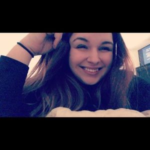 Meet your Posher, Macy